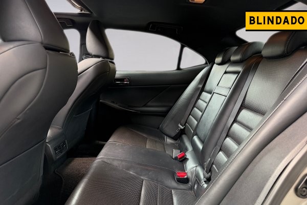 LEXUS IS250 F-SPORT 2.5 V6 24V GASOLINA 4P AUTOMÁTICO 2013/2014